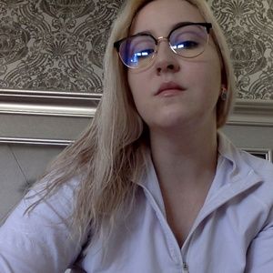 Lululemon White Long Sleeve Shoulder Design Shirt